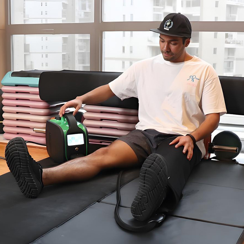 Perché gli atleti professionisti preferiscono i dispositivi per la terapia a compressione calda e fredda?